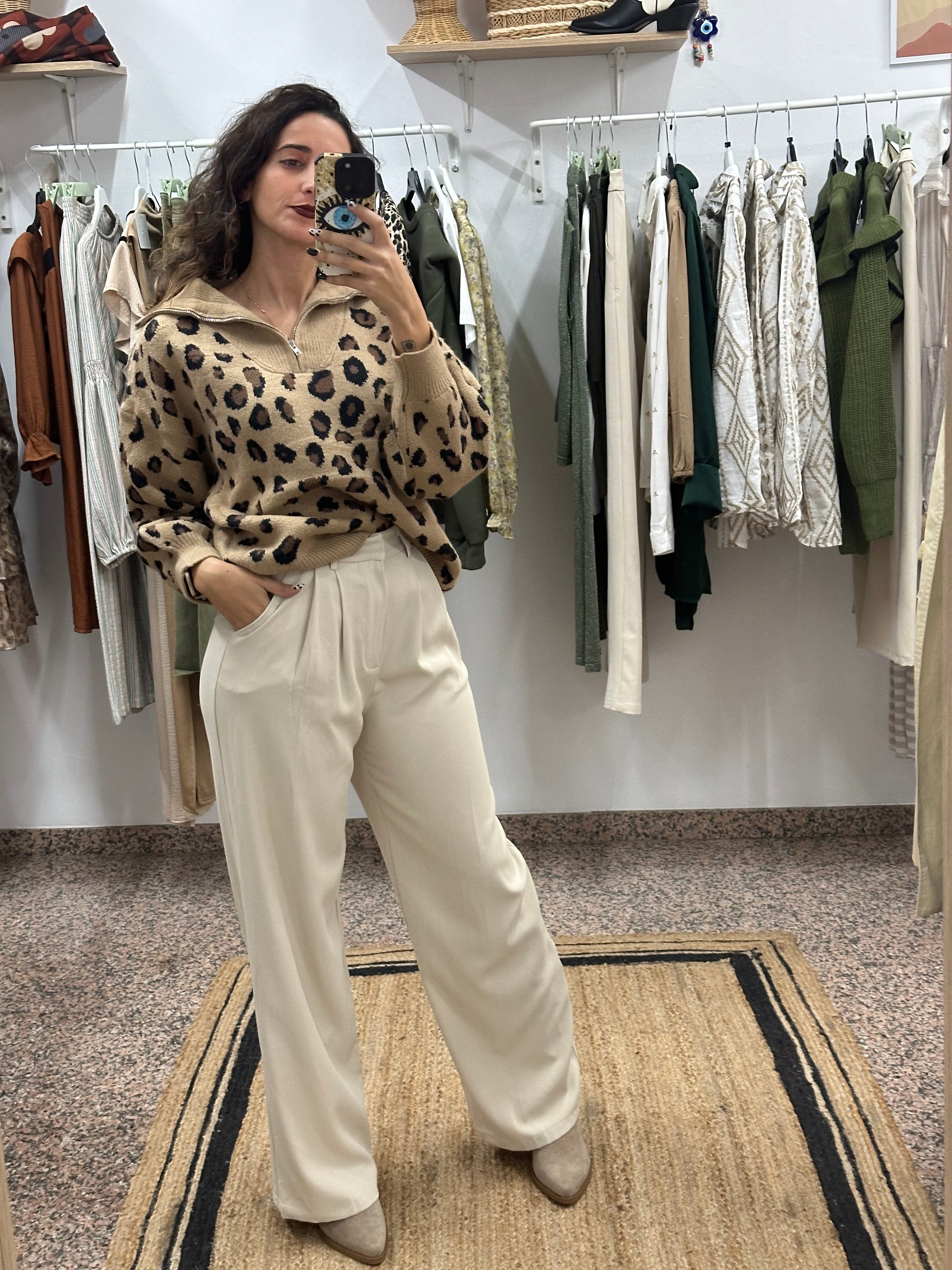 PANTALÓN SATINADO BEIGE