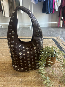 BOLSO TACHUELAS