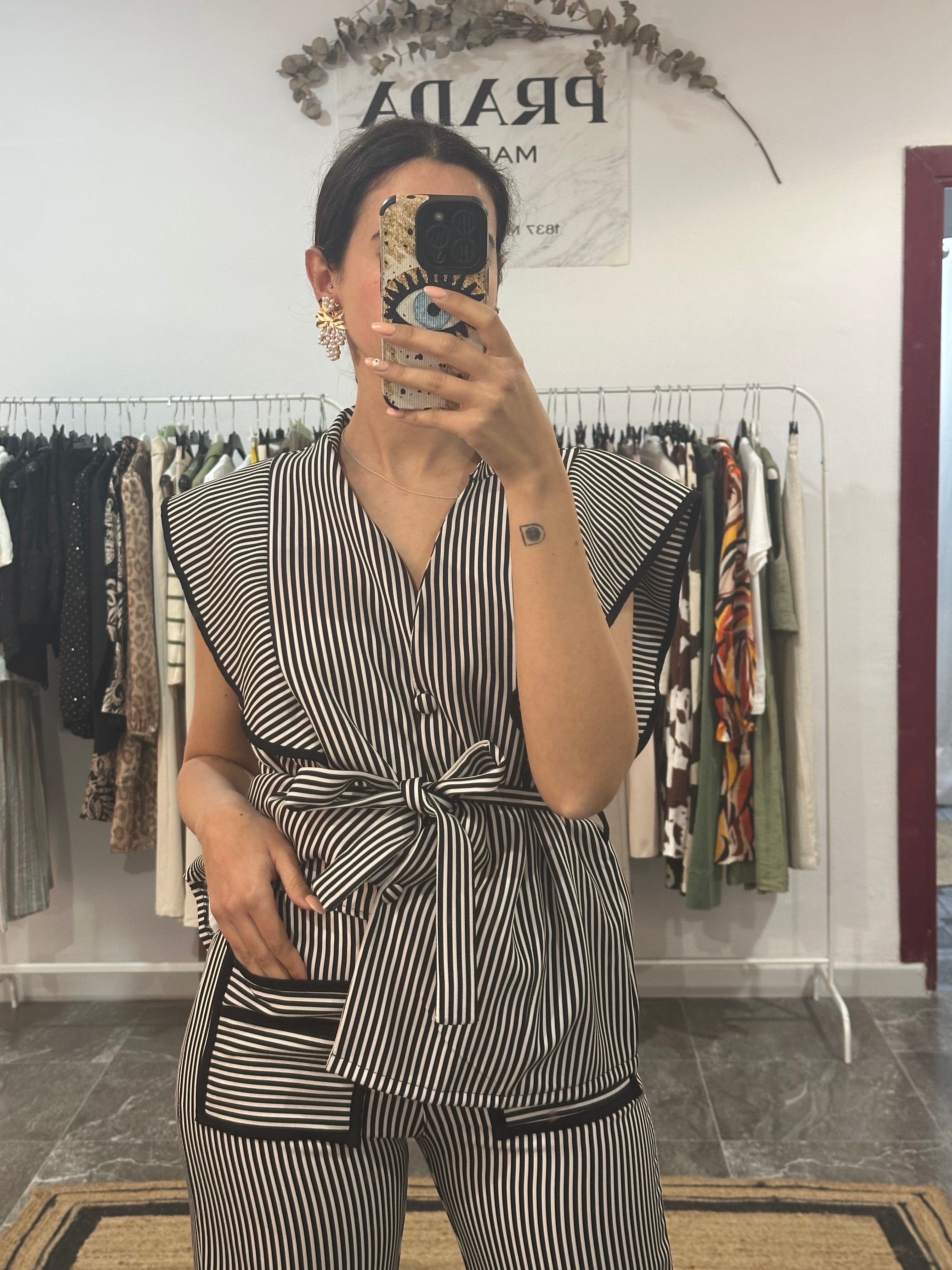 CONJUNTO RAYA NEGRO