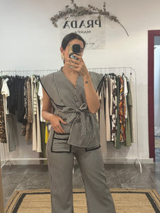 CONJUNTO RAYA NEGRO